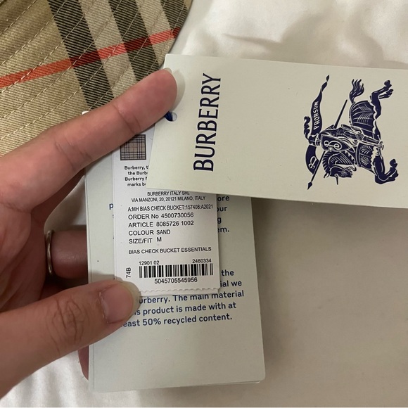 New Burberry Check Cotton Blend Bucket Hat M 58cm $480 Unisex - Picture 5 of 14